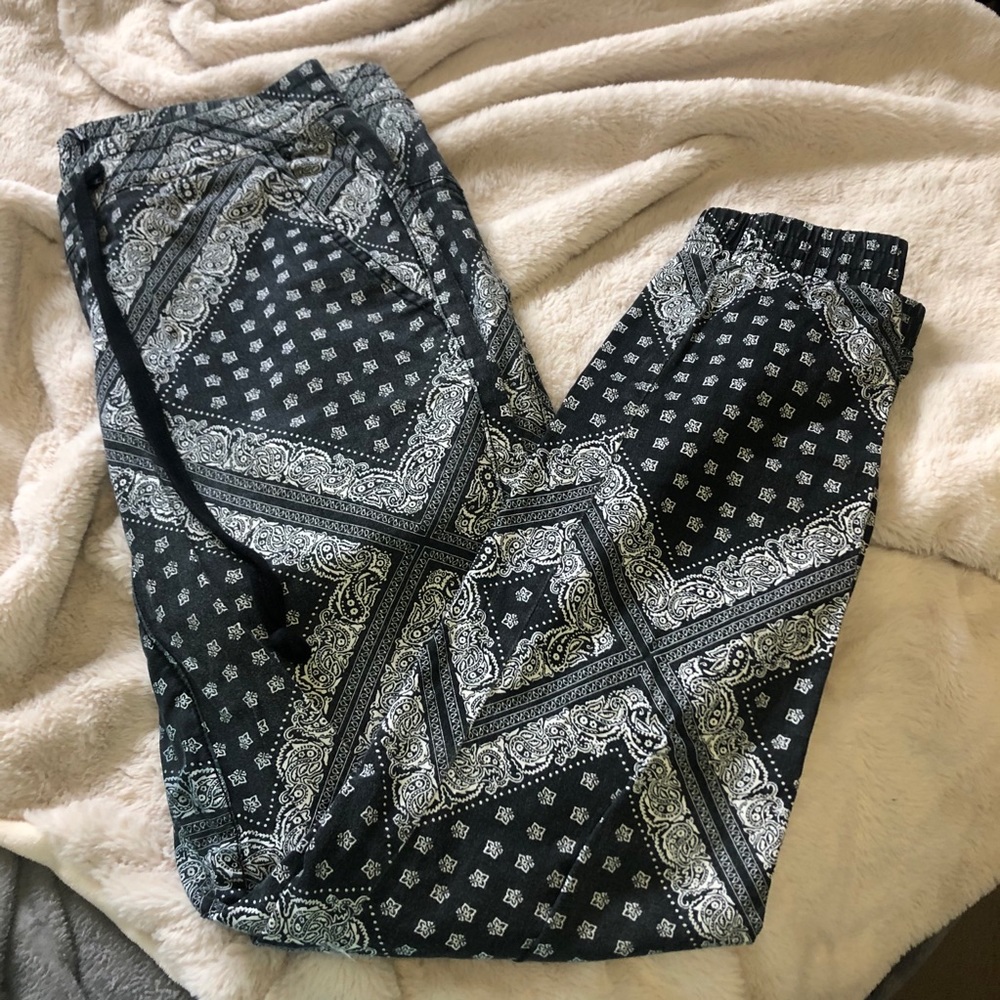 Black Bandana Elastic Jogger Pants